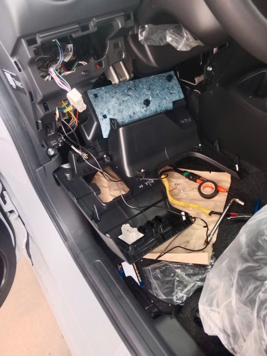 Lắp Định Vị Xe SH Giá Bao Nhiêu ? Hãng Nào Tốt ?